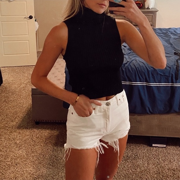 Forever 21 Tops - Sleeveless turtleneck tank